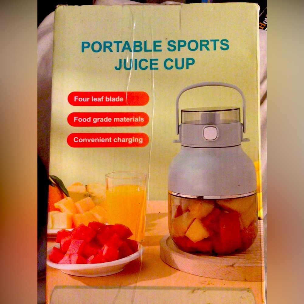 Portable sports juice cup